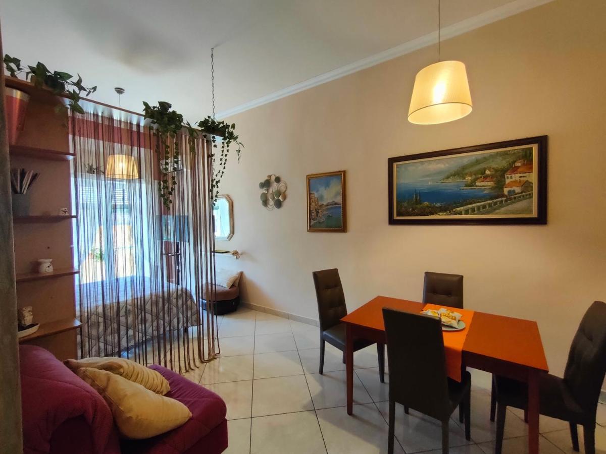 נאפולי Madda'S Apartament מראה חיצוני תמונה